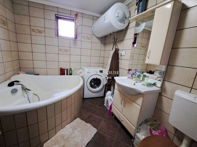 Eladó családi ház, Ócsán 42.9 M Ft, 3 szobás