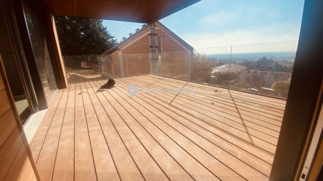 Eladó családi ház, Csömörön 245 M Ft, 4 szobás