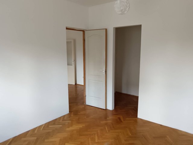 Eladó téglalakás, Tatabányán 55.5 M Ft, 3 szobás