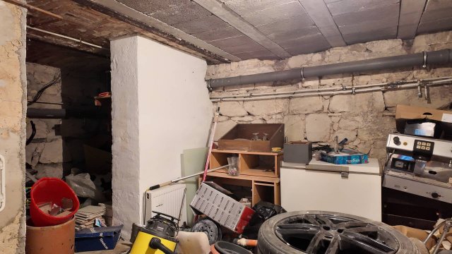 Eladó családi ház, Fertőrákoson 95 M Ft, 5 szobás