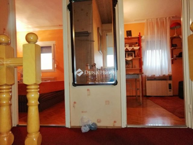 Eladó téglalakás, Gyöngyösön, II. Rákóczi Ferenc utcában