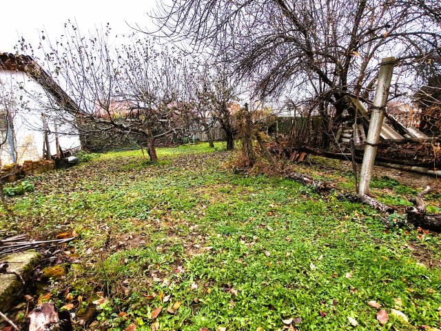 Eladó családi ház, Nagymányokon 18 M Ft, 3 szobás