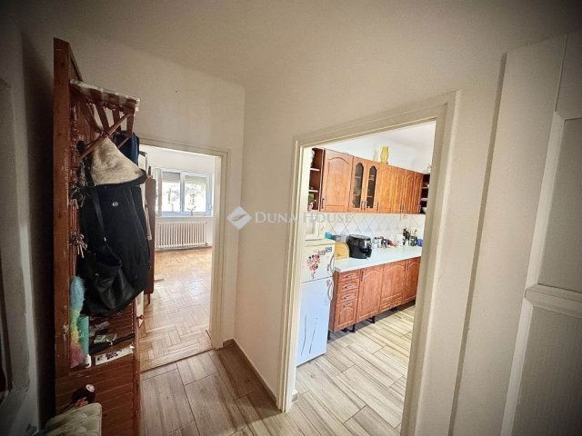 Eladó ikerház, Érden 69.9 M Ft, 2 szobás / költözzbe.hu