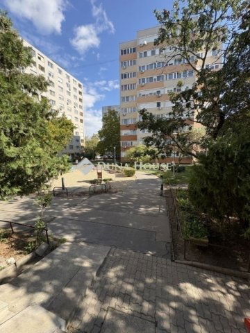 Eladó panellakás, Budapesten, IV. kerületben 71 M Ft, 3 szobás