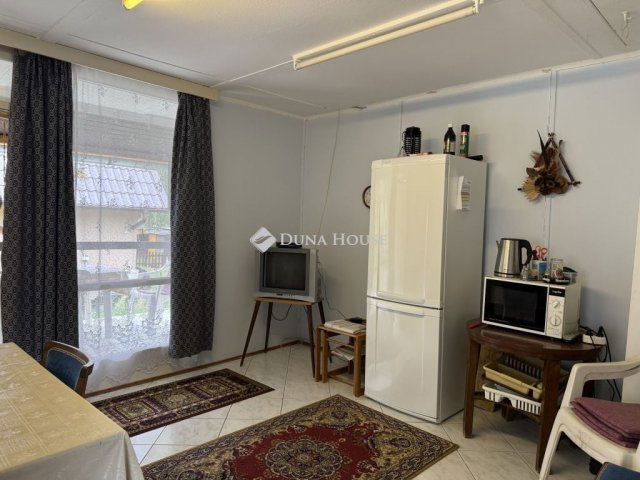 Eladó nyaraló, Fonyódon 34.9 M Ft, 3 szobás