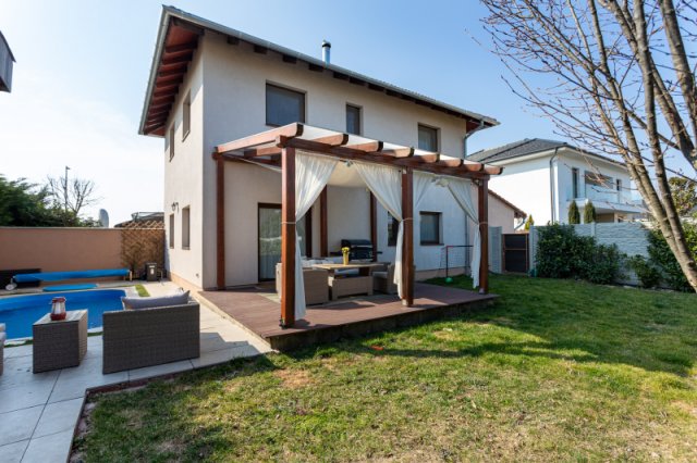 Eladó ikerház, Budapesten, XVIII. kerületben 179.9 M Ft