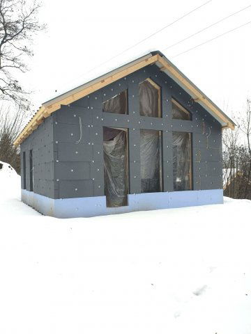 Eladó nyaraló, Esztergomban 59.9 M Ft, 2 szobás