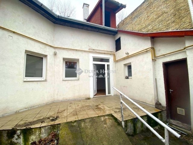 Eladó családi ház, Kecskeméten 44.9 M Ft, 2 szobás