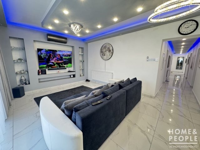 Eladó családi ház, Hódmezővásárhelyen 85 M Ft, 5 szobás