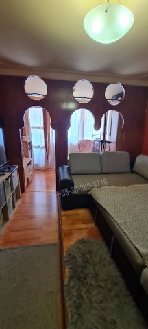 Eladó panellakás, Dunaújvárosban 33.9 M Ft, 3 szobás