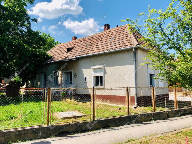 Eladó családi ház, Sármelléken 17.5 M Ft, 2 szobás