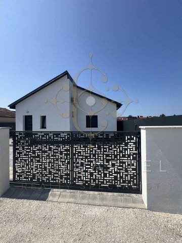 Eladó családi ház, Balatonlelleén 84.9 M Ft, 2+1 szobás