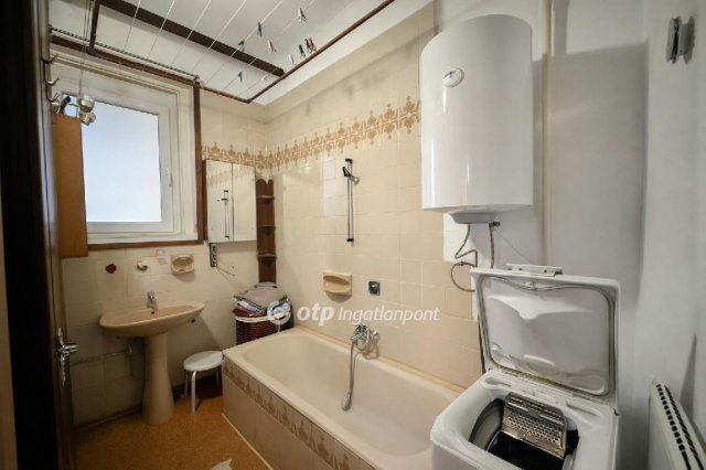 Eladó téglalakás, Budapesten, VIII. kerületben 84.9 M Ft