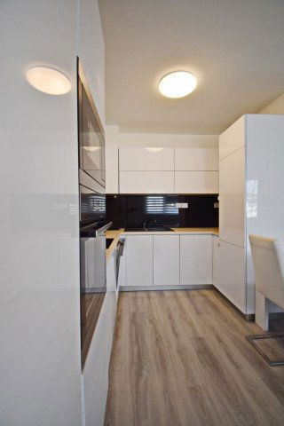 Eladó téglalakás, Debrecenben 74.9 M Ft, 2 szobás