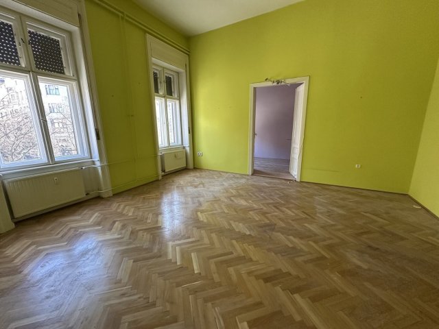 Kiadó üzlethelyiség, Debrecenben 256 E Ft / hó