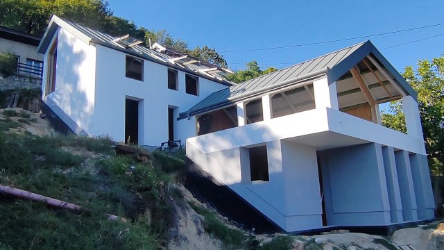 Eladó családi ház, Nagymaroson, Aranyos utcában 114.9 M Ft