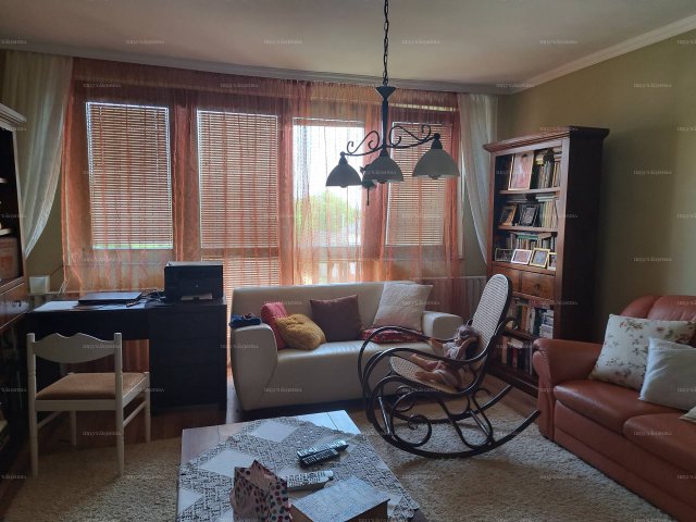 Eladó családi ház, Galambokon 84.9 M Ft, 6 szobás