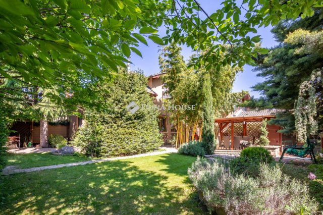 Eladó családi ház, Szigetszentmiklóson 155.9 M Ft, 5 szobás