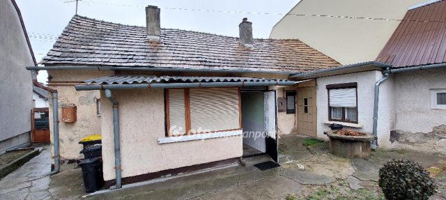 Eladó családi ház, Nagykanizsán 12 M Ft, 1+1 szobás