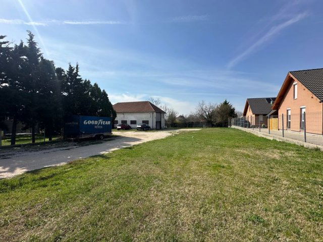 Eladó ipari ingatlan, Érden 138 M Ft / költözzbe.hu