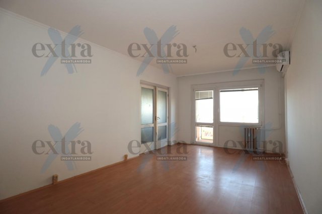 Eladó panellakás, Szegeden 61.9 M Ft, 3 szobás