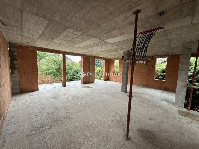 Eladó téglalakás, Törökbálinton 259.9 M Ft, 5 szobás