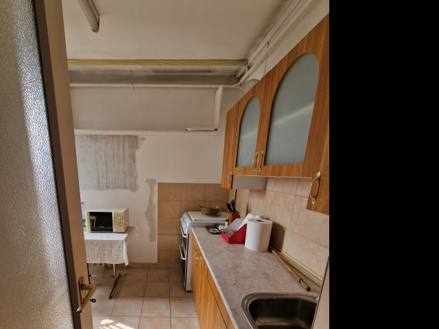 Eladó panellakás, Budapesten, XXI. kerületben, Nyírfa utcában