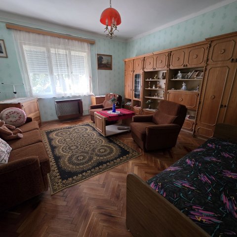 Eladó családi ház, Zalaszentgróton 38.9 M Ft, 2 szobás