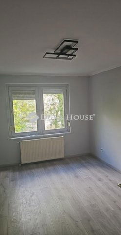 Eladó téglalakás, Budapesten, XVI. kerületben 46.5 M Ft