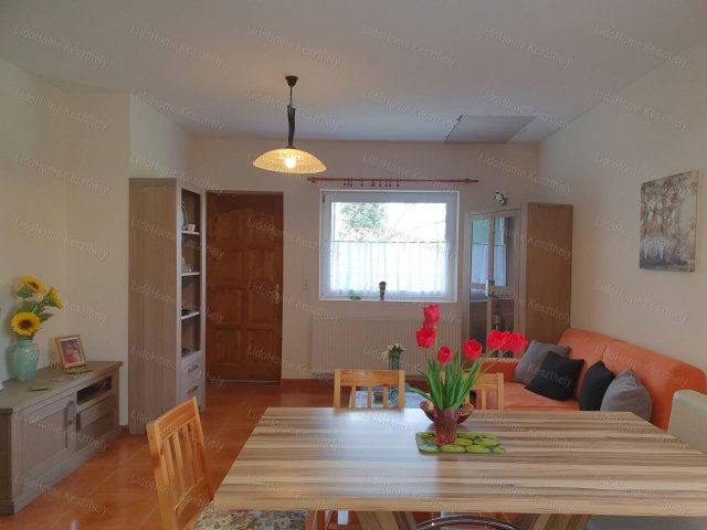 Eladó hotel, Gyenesdiáson 157.999 M Ft, 10+1 szobás