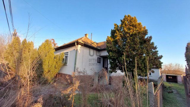 Eladó családi ház, Farmoson 17.5 M Ft, 3 szobás