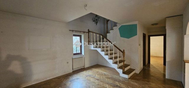 Eladó családi ház, Budapesten, XVIII. kerületben 114.999 M Ft