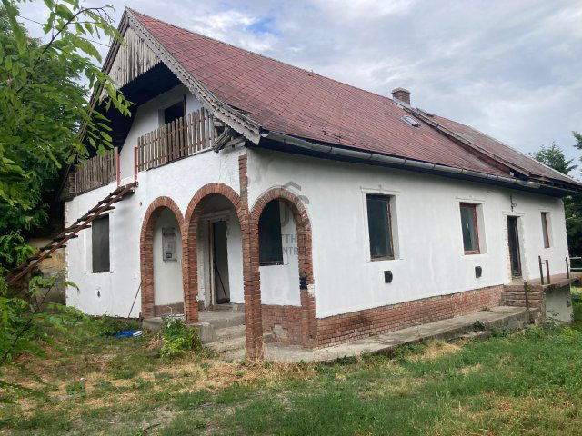 Eladó családi ház, Tinnyén 39.9 M Ft, 5 szobás
