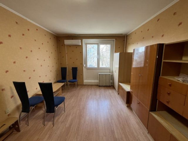 Eladó panellakás, Pécsett 35.9 M Ft, 1+1 szobás