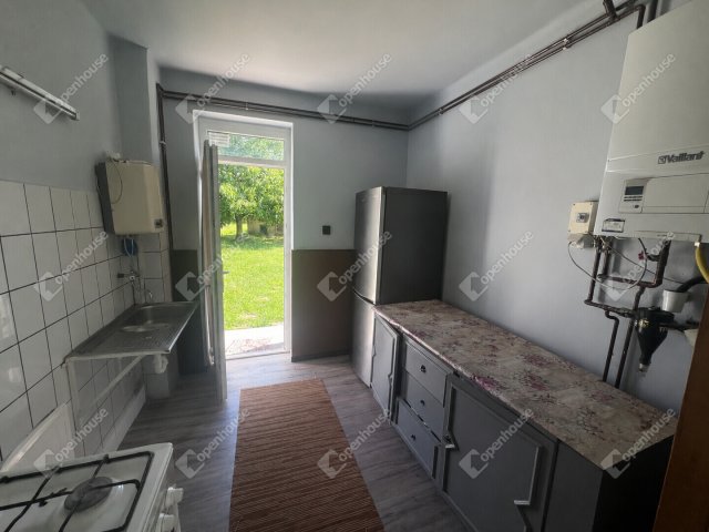 Eladó téglalakás, Nagycenken 59 M Ft, 2 szobás