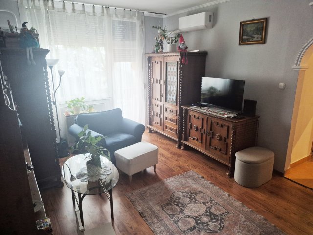 Eladó téglalakás, Budapesten, XXI. kerületben, Erdősor utcában