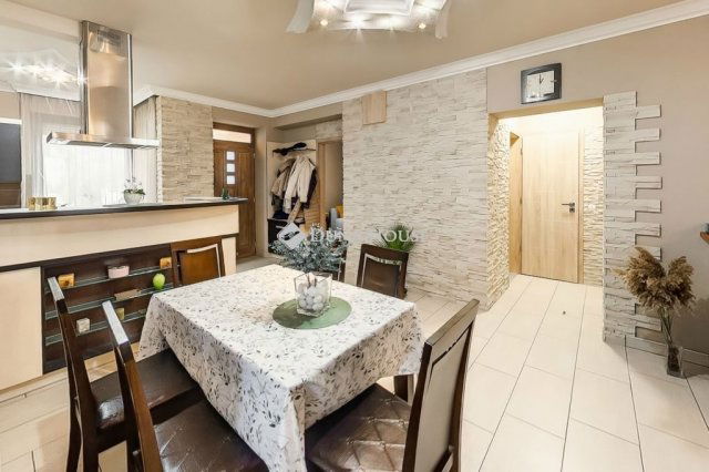 Eladó családi ház, Kecskeméten 99.9 M Ft, 5 szobás