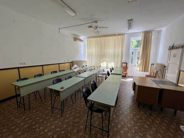 Eladó hotel, Budapesten, XXI. kerületben 359 M Ft, 28 szobás