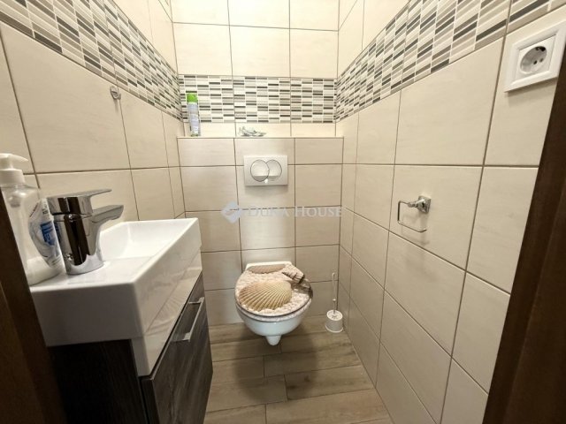 Eladó ikerház, Kecskeméten 99.5 M Ft, 4 szobás