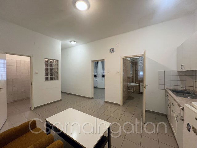 Kiadó téglalakás, albérlet, Kónyon 100 E Ft / hó, 2 szobás