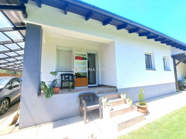 Eladó családi ház, Gyömrőn 119.9 M Ft, 4 szobás