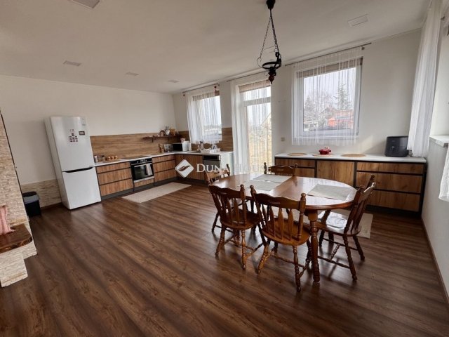 Eladó családi ház, Nagyvázsonyon 84.9 M Ft, 3 szobás