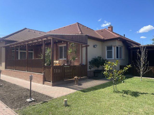 Eladó családi ház, Balmazújvárosban 152.49 M Ft, 4 szobás