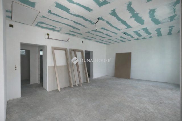 Eladó ikerház, Monoron 87.5 M Ft, 4 szobás / költözzbe.hu