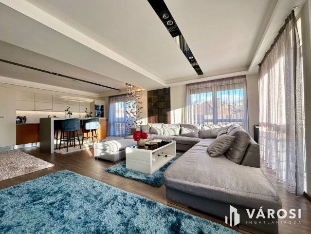 Eladó téglalakás, Salgótarjánban 124 M Ft, 2+1 szobás