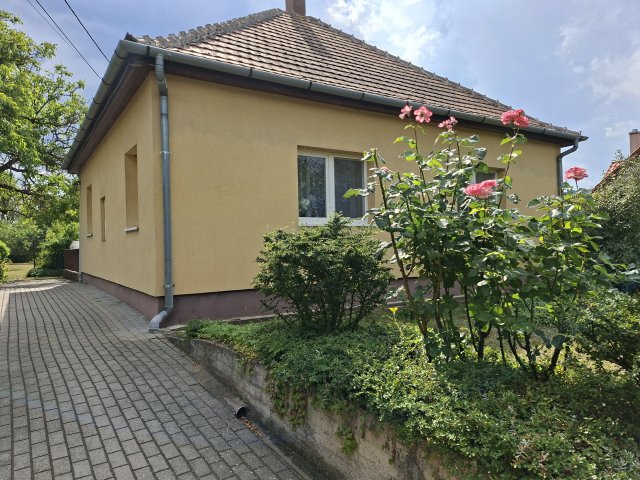 Eladó családi ház, Őrbottyánban 85 M Ft, 2+1 szobás
