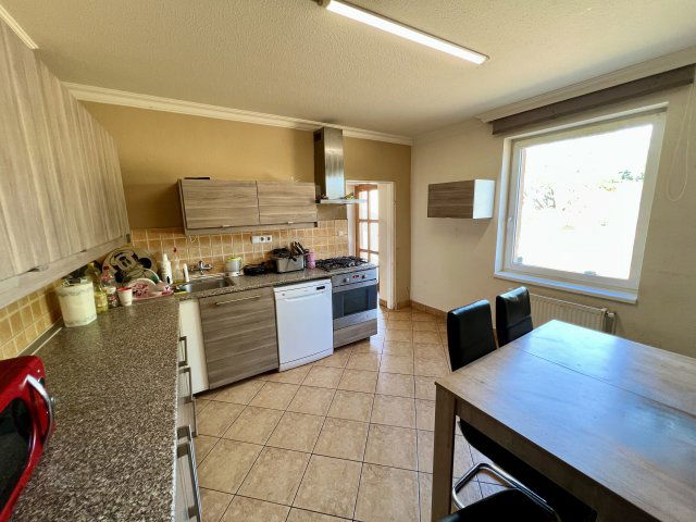 Eladó családi ház, Isaszegen 80 M Ft, 4+2 szobás