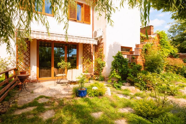 Eladó családi ház, Székesfehérvárott 249 M Ft, 5 szobás