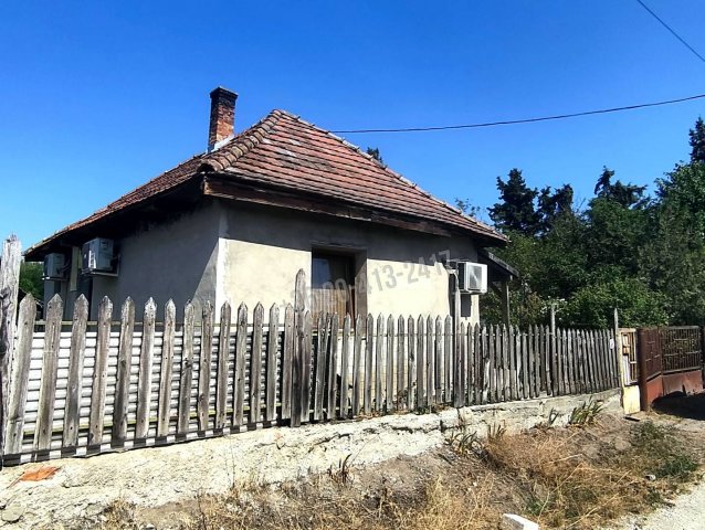 Eladó családi ház, Nyáregyházán 26.5 M Ft, 1+1 szobás