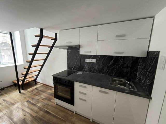 Eladó téglalakás, Budapesten, VII. kerületben, Peterdy utcában